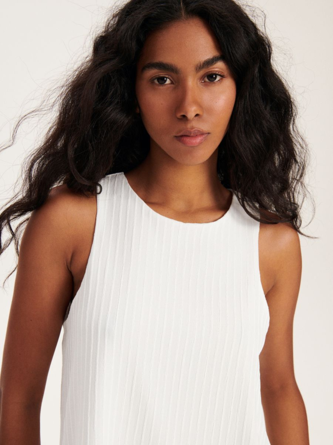 שמלת מיני בגזרת טרפז