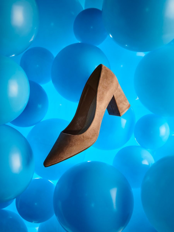 LADIES` PUMPS