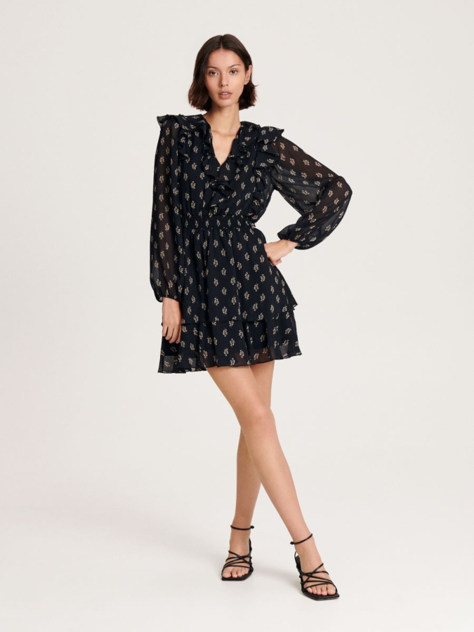 שמלת מיני עם מכפלת קפלים