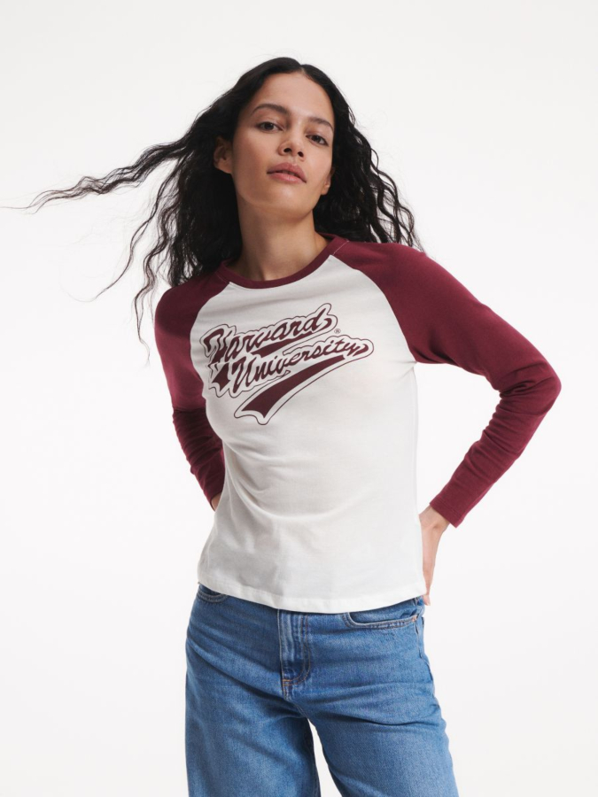 טי שירט ארוכה בגזרה צמודה