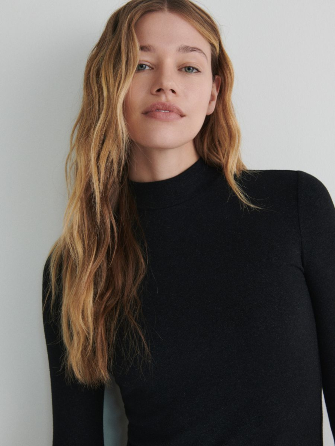 חולצה ארוכה עם אלמנט מטאלי