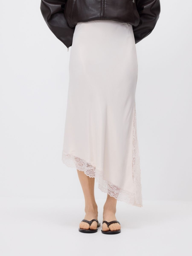 חצאית א סימטרית תחרה