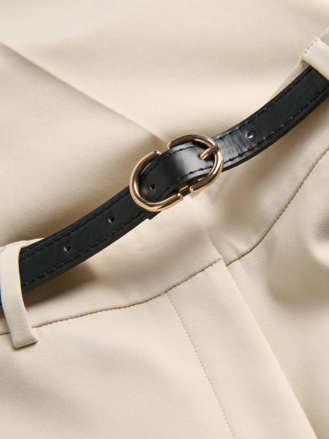 מכנסיים צ'ינו עם חגורה