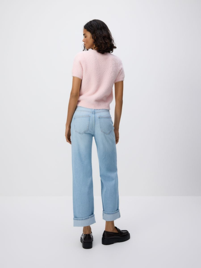 ג'ינס עם צעיף