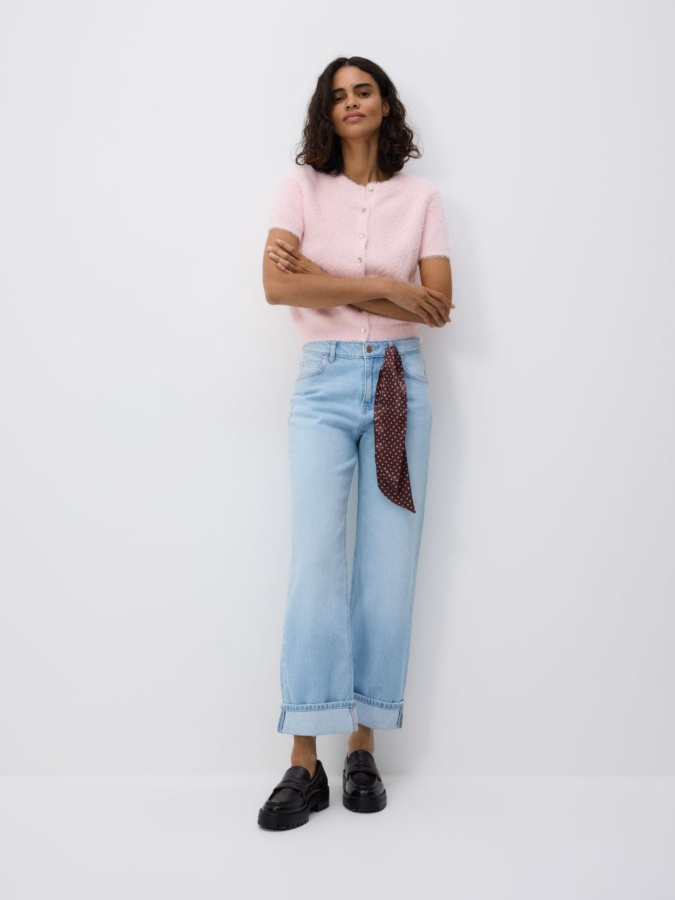 ג'ינס עם צעיף