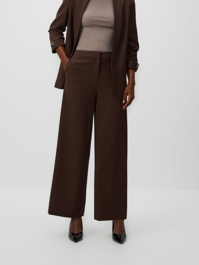 מכנסיים רחבים