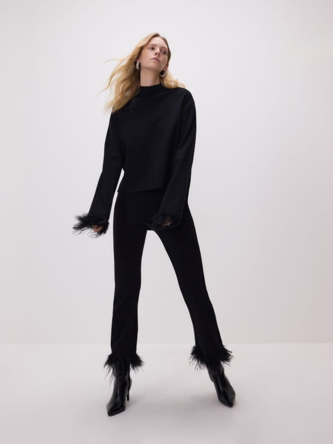 סוודר עם גימור פרווה