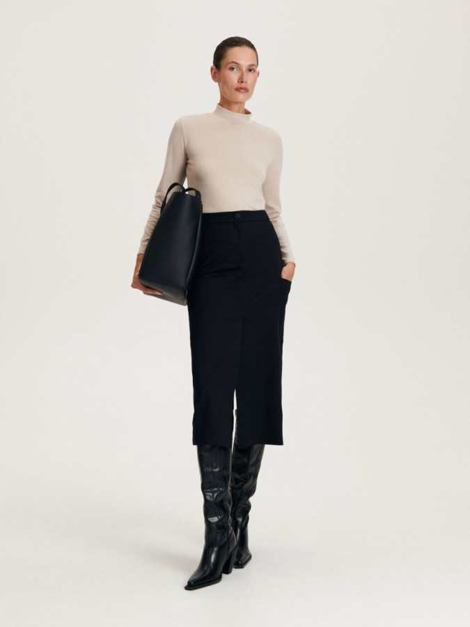 חצאית שחורה מידי