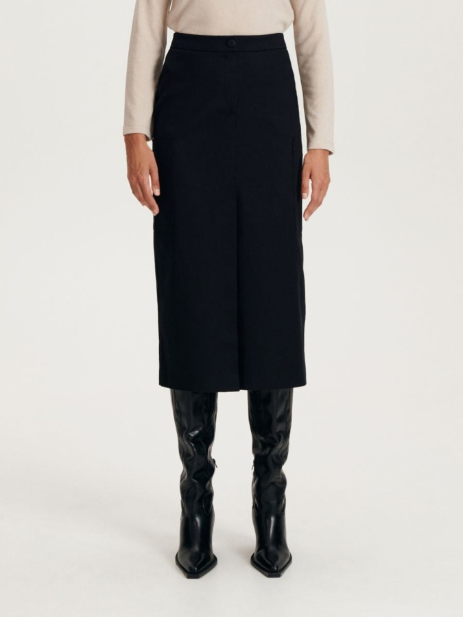 חצאית שחורה מידי