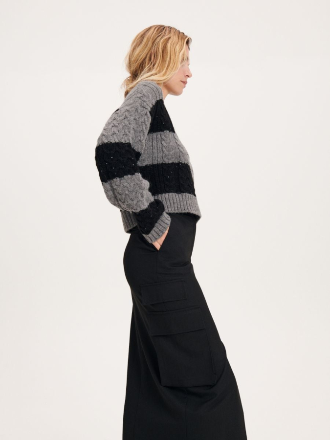 חצאית עם כיסי דגמח