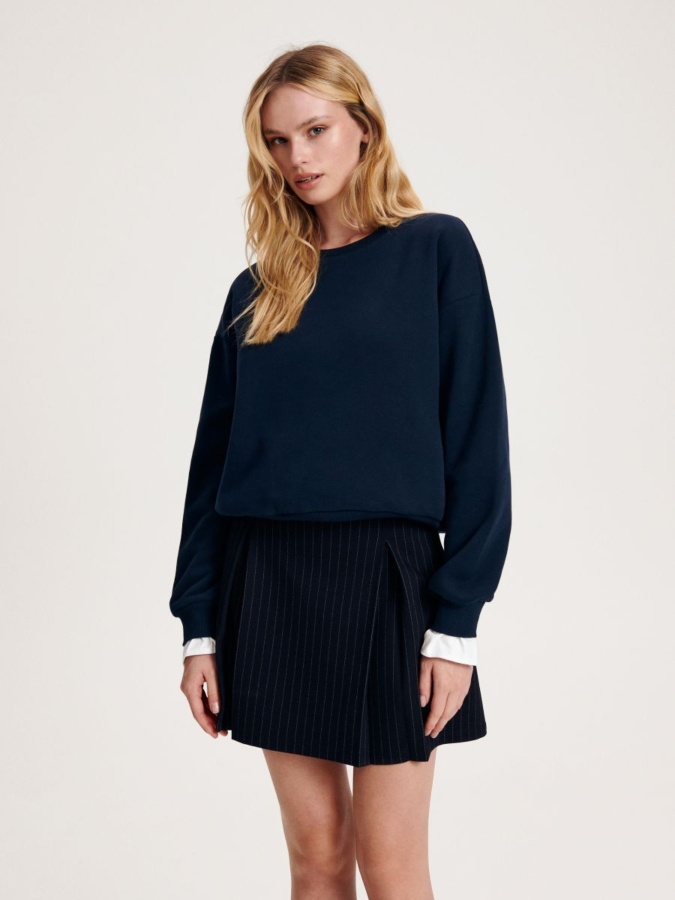 חצאית מיני עם קפלים