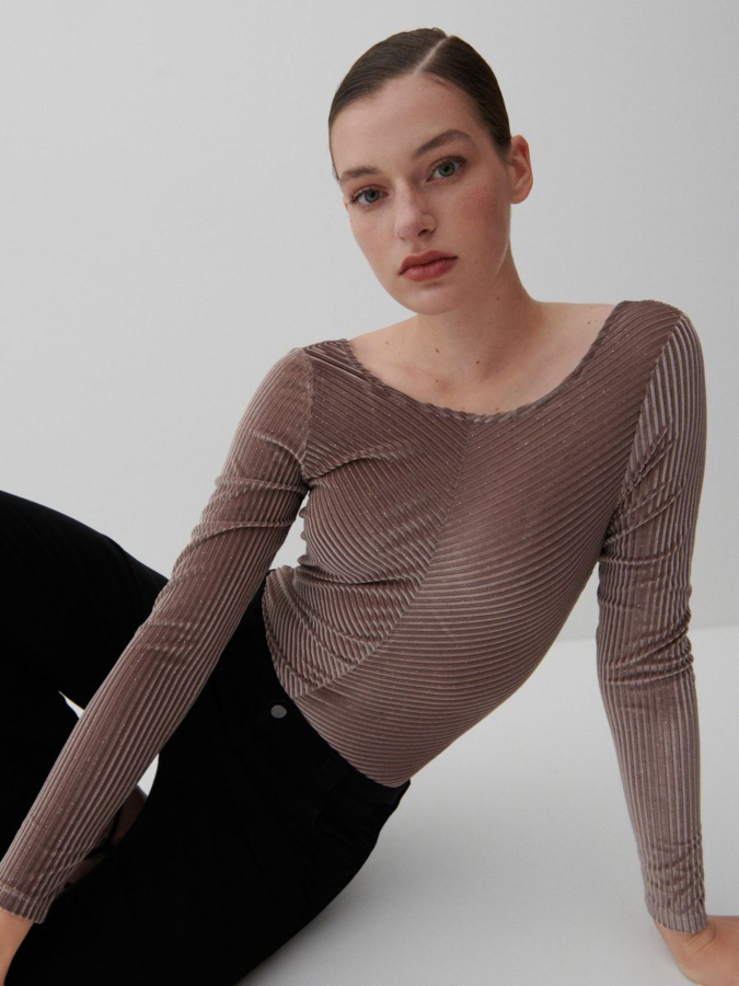 בגד גוף חולצה לנשים