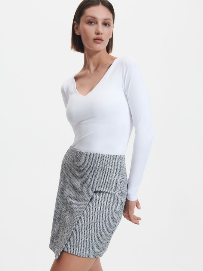 חצאית מיני עם מעטפת