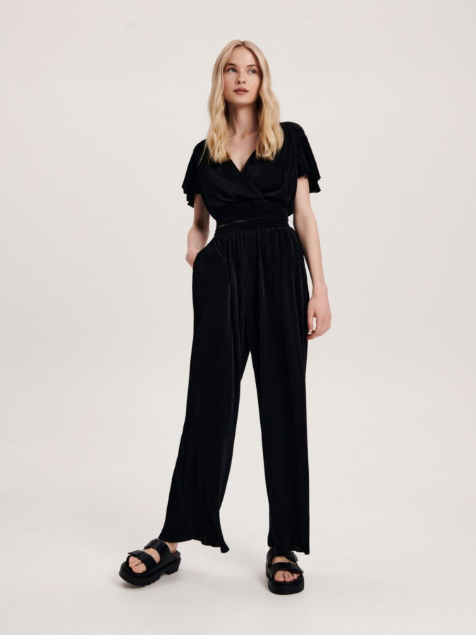 חולצה קצרה מעוצבת מעטפת