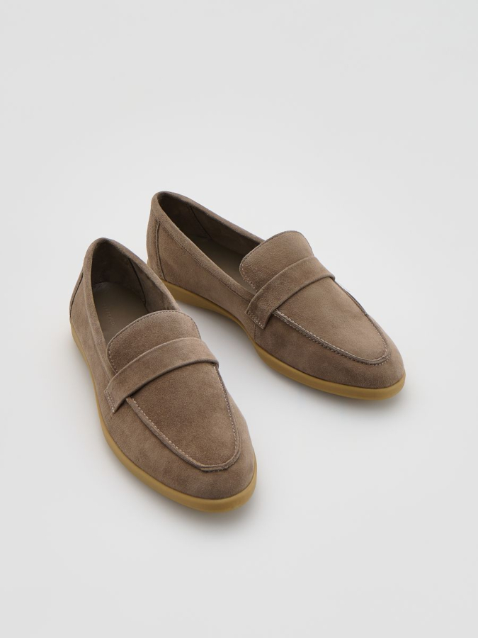 מוקסינים עור