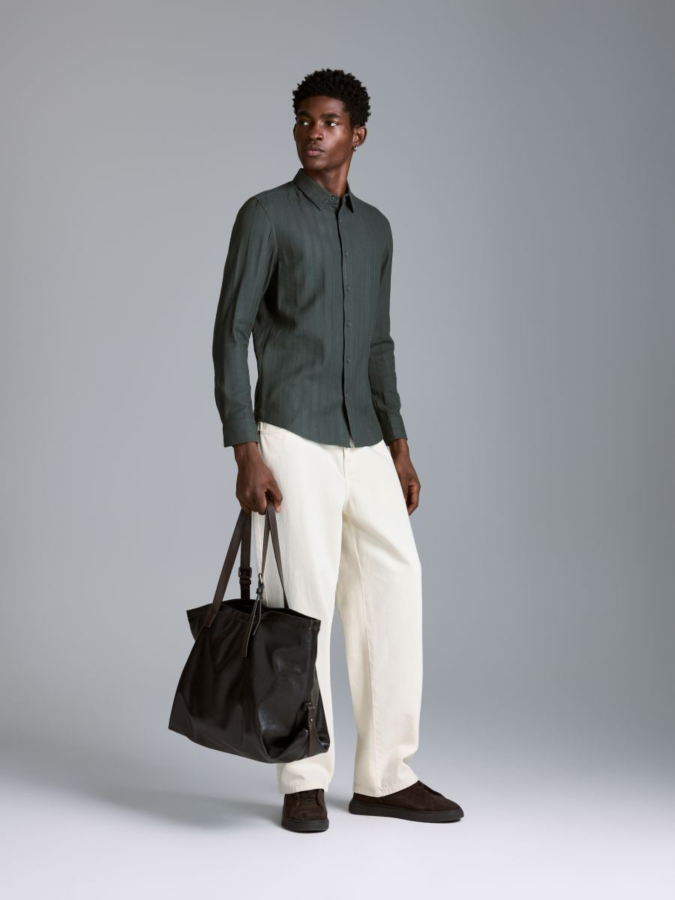 חולצת Slim Fit עשירה בכותנה