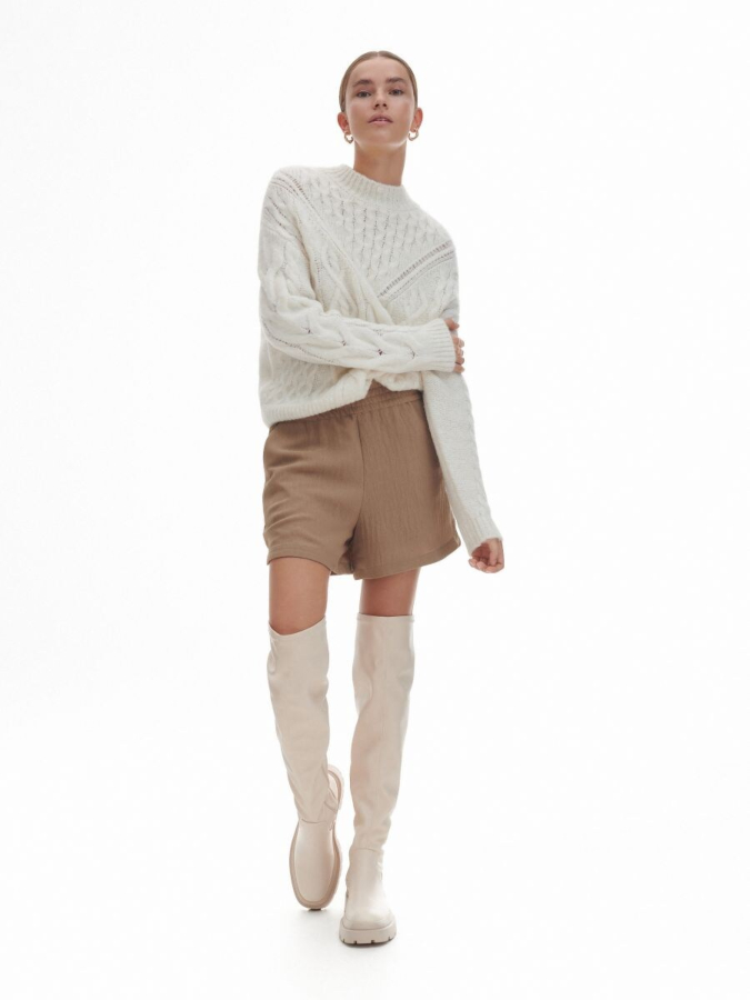 מכנסי שורטס קצר