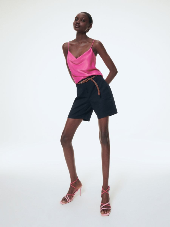 מכנס קצר עם חגורה