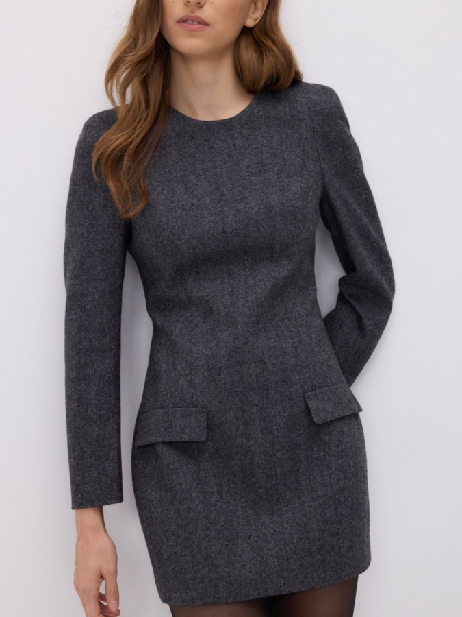 שמלת מיני מחויטת