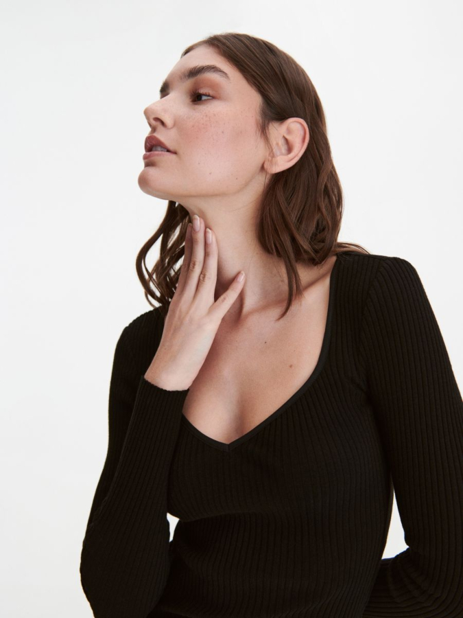 שמלת ריב אלגנטית מידי