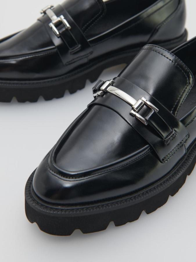 LADIES` LOAFER SHOES