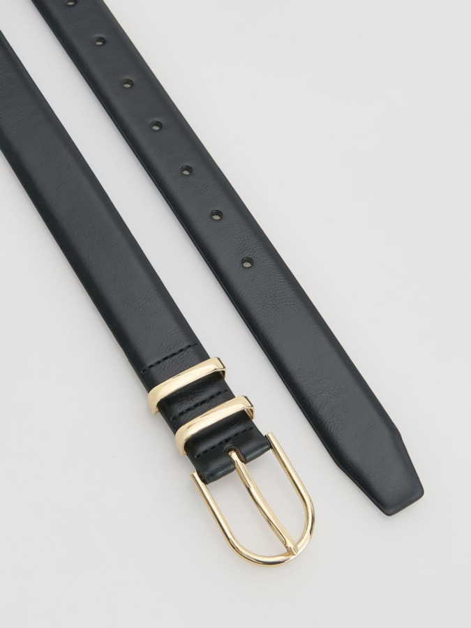 חגורה מעור עם אבזם