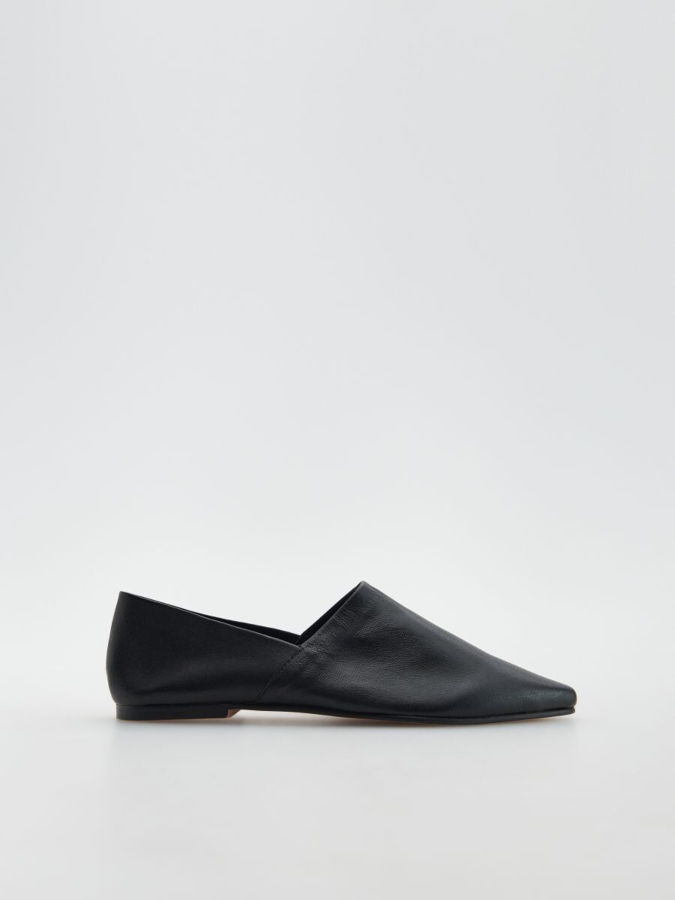 LADIES` LOAFER SHOES