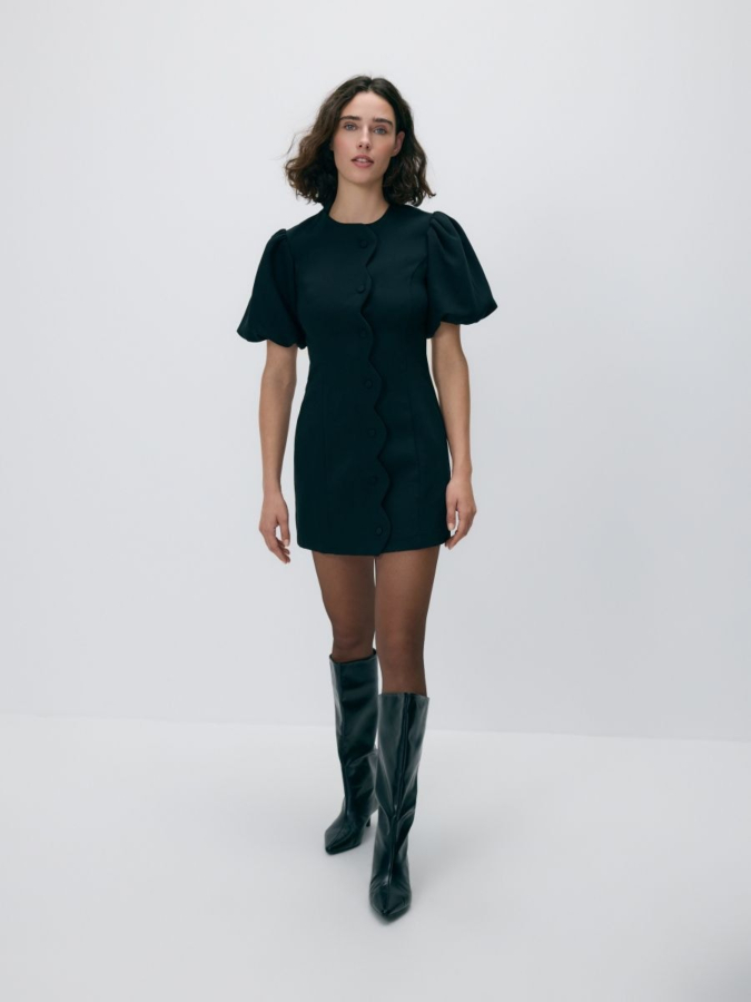 שמלה עם כפתורים