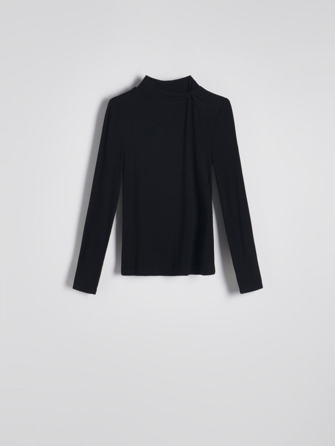 חולצה מכווצת