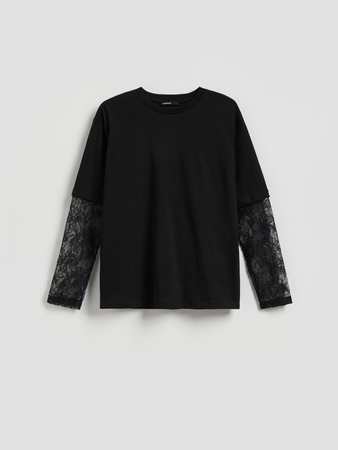 טי שירט עם שרוולי תחרה