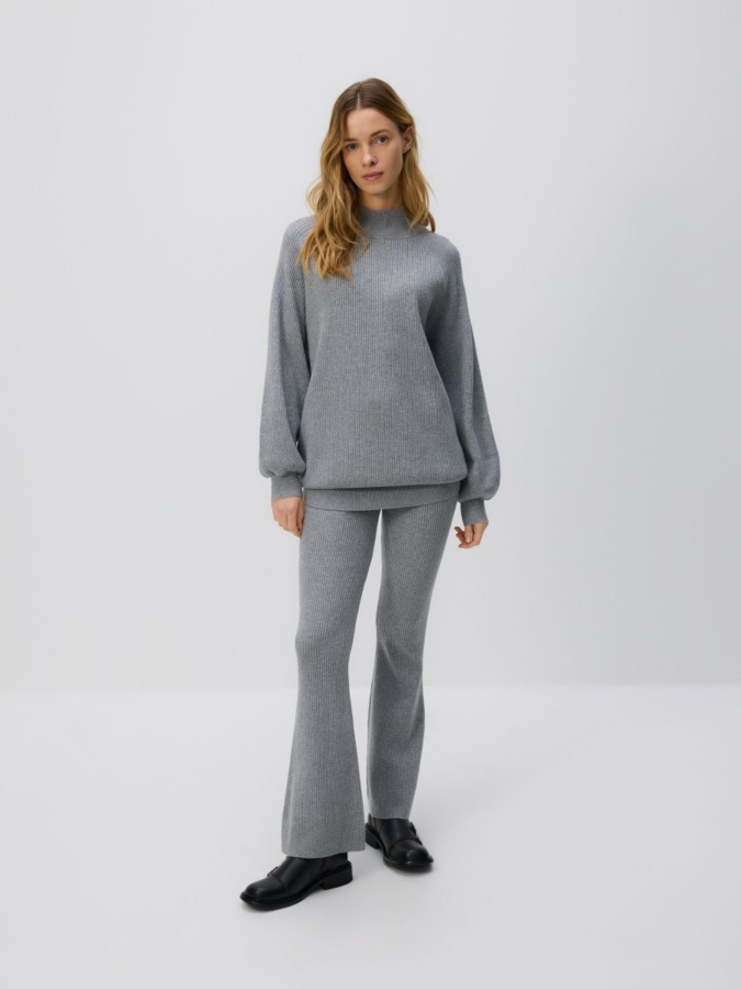 מכנסי ריב מתרחבים