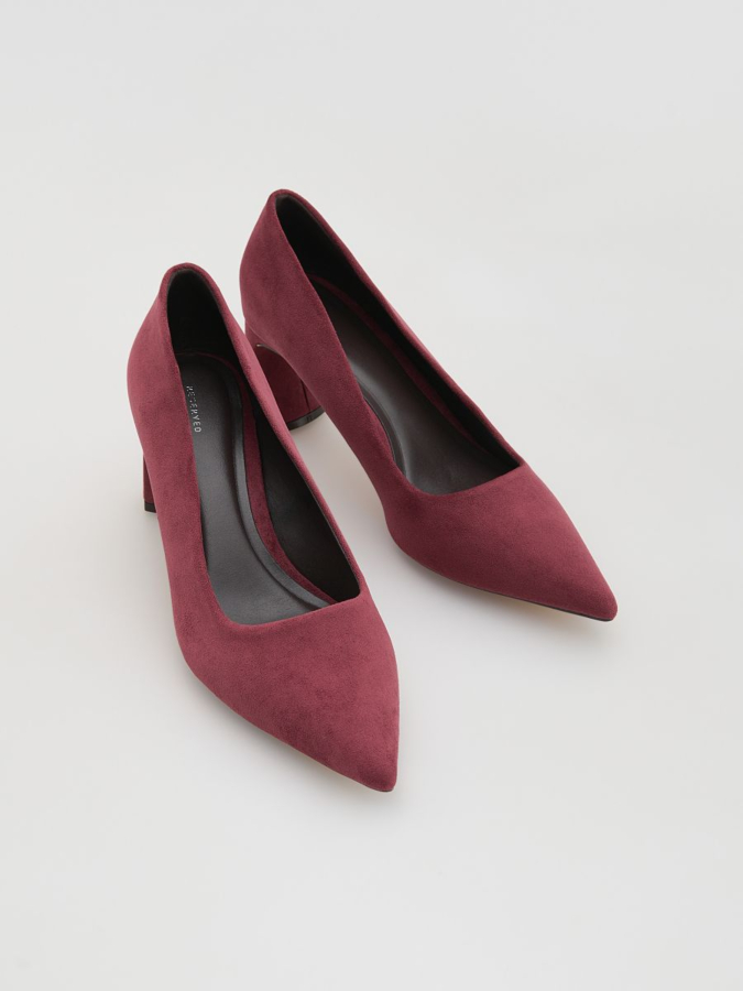 נעלי עקב דמוי זמש