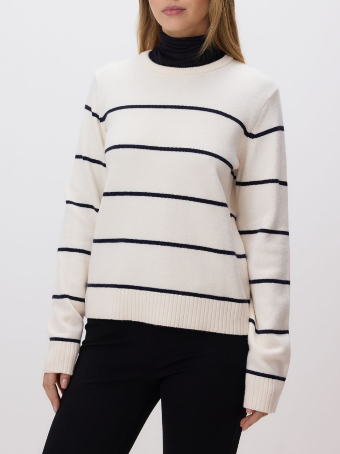 סוודר עם תערובת ויסקוזה