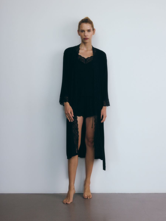 LADIES` DRESSING GOWN