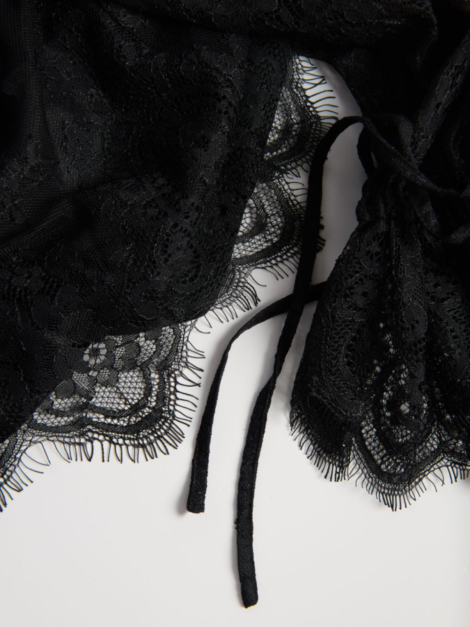 חולצת תחרה אלגנטית