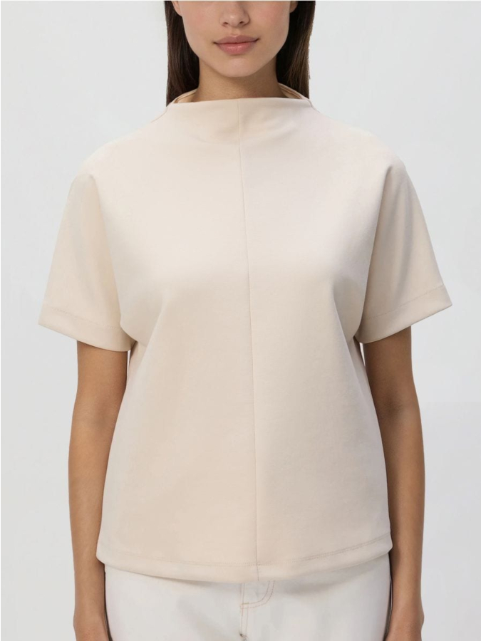 טופ עם צווארון עמוד