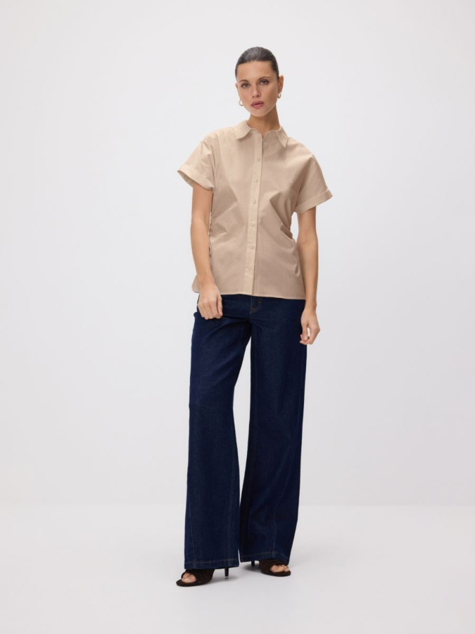 חולצת כותנה מחויטת