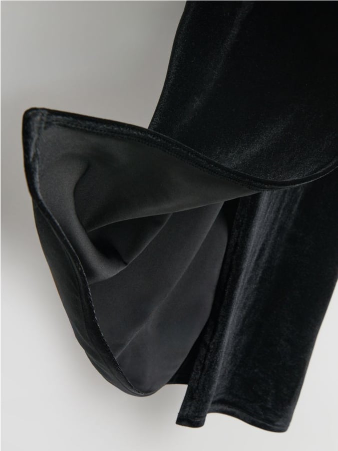 שמלת מידי עם שסע