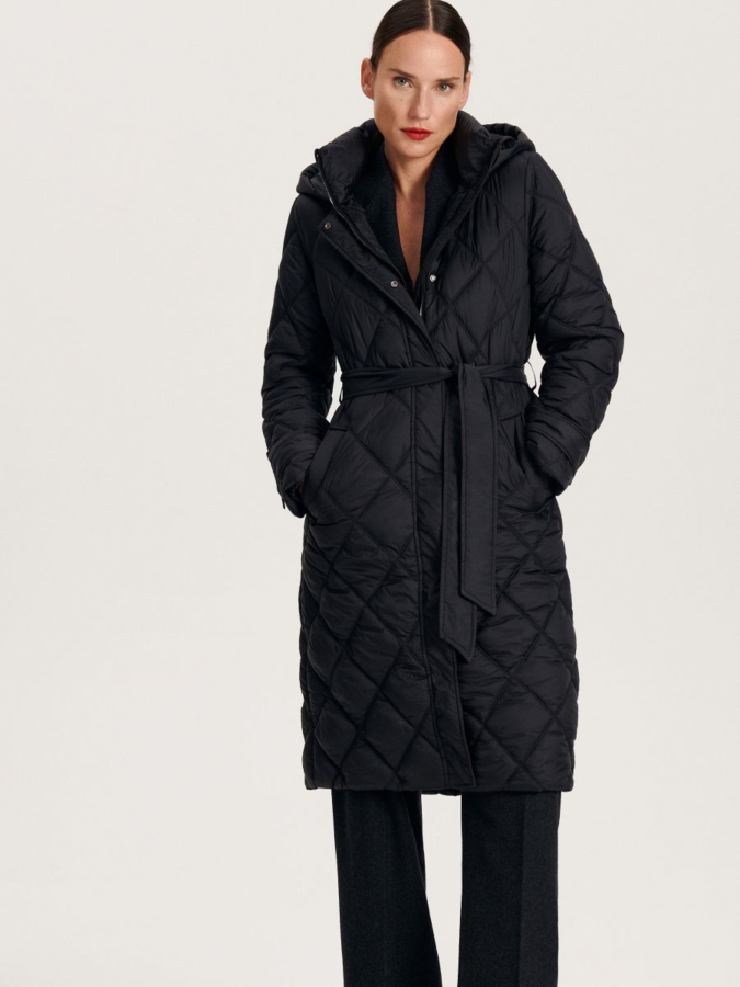 מעיל קווילט ארוך עם חגורת קשירה