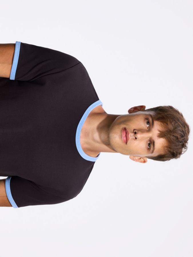 חולצת טי Slim Fit מכותנה