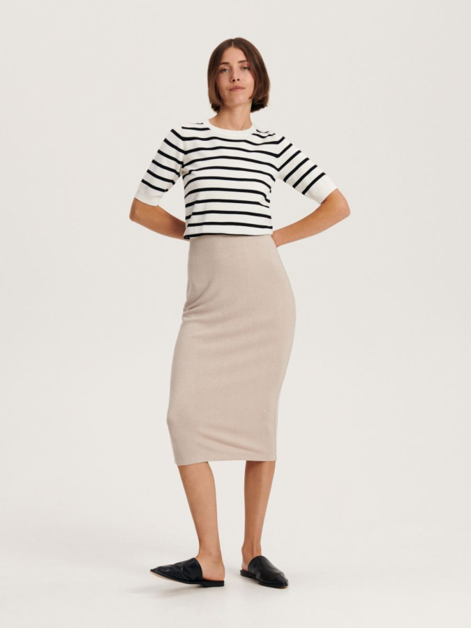 חצאית מידי צמודה חלקה