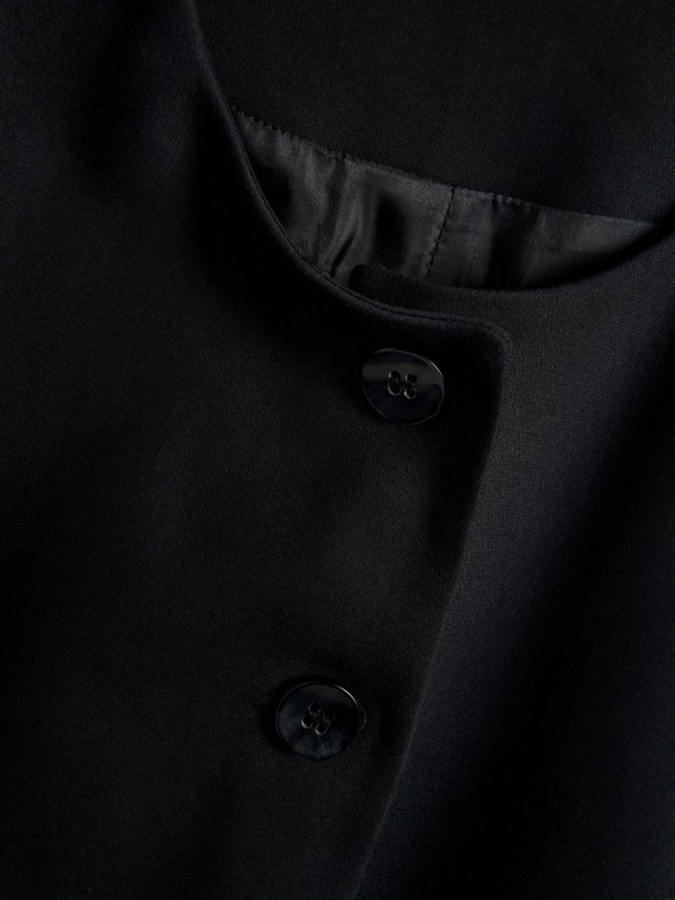 וסט עם קפלים