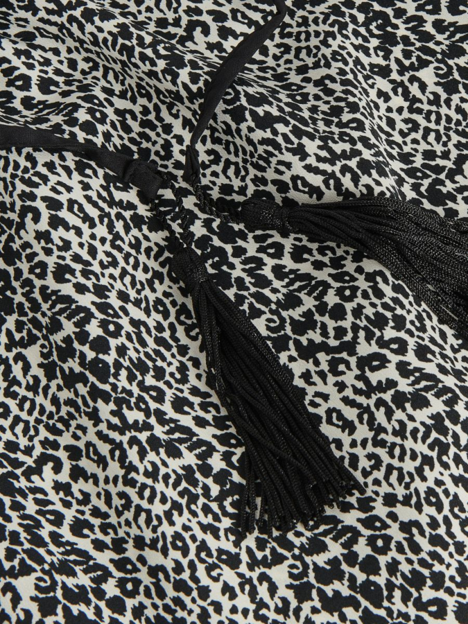 מכנסיים קצרים בגזרה רפויה