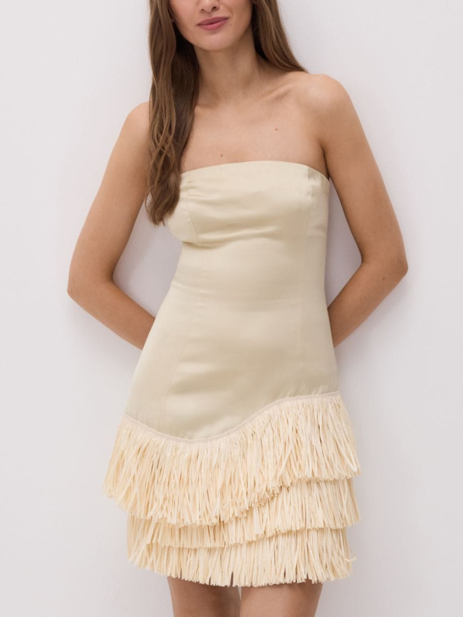 שמלה עם פרנזים