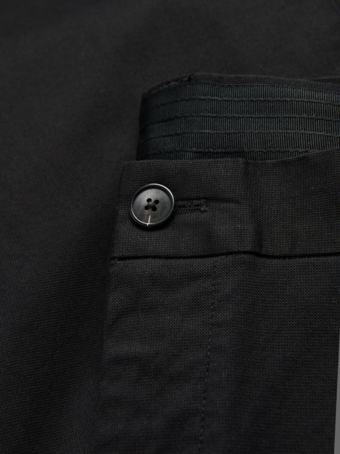 מכנסי צ'ינו בגזרת Slim Fit