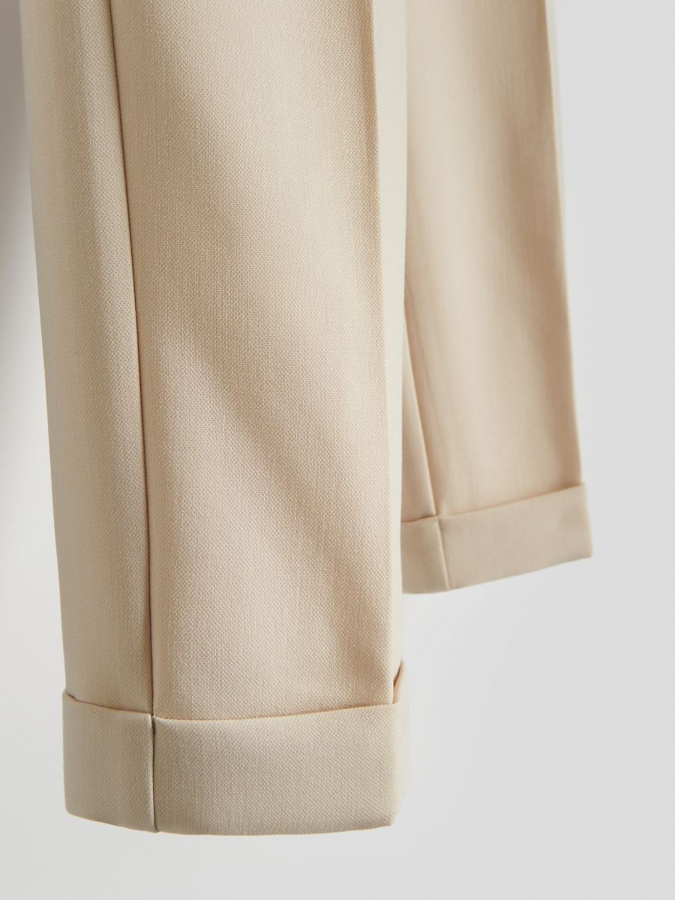 מכנס עם מכפלת