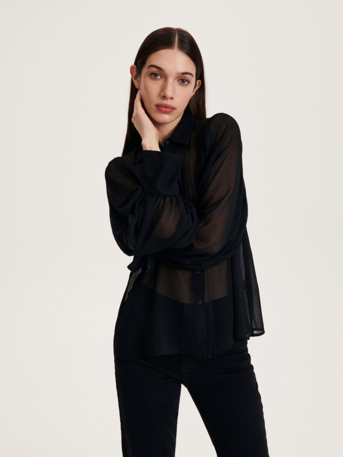 חולצת בד מעוצבת שקופה