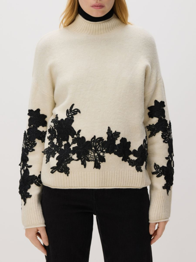 סוודר עם תחרה