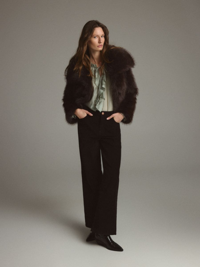 מעיל קצר דמוי פרווה