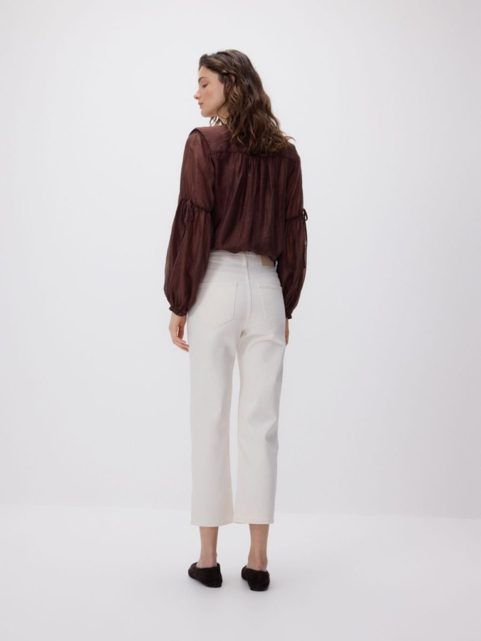 ג'ינס בגזרת Striaght